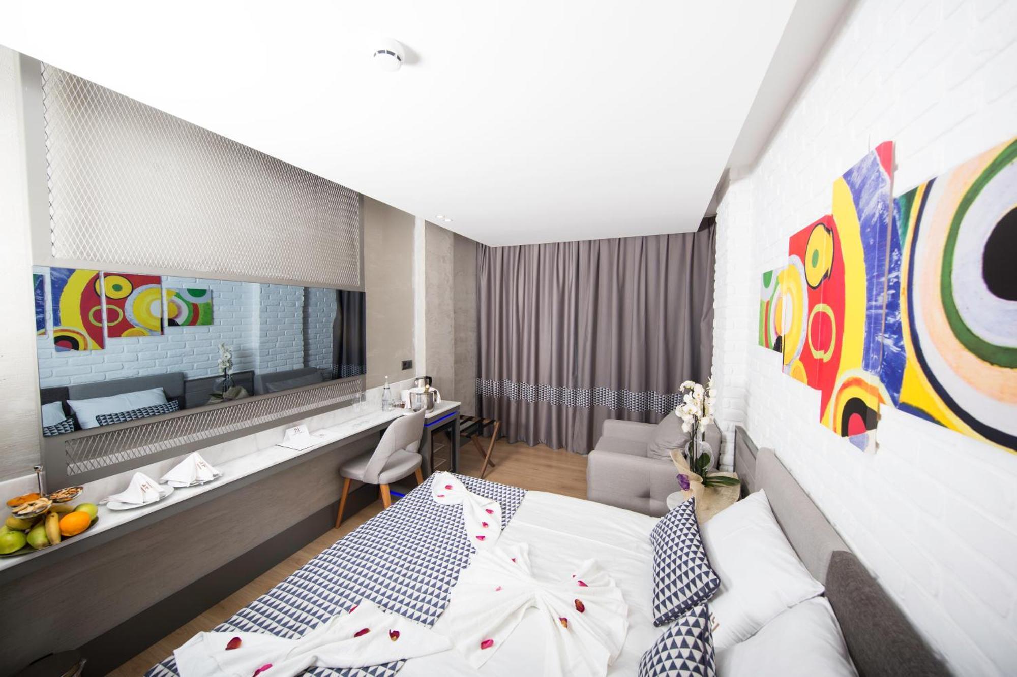Comfort Room Balcony,1227631736:JPEG