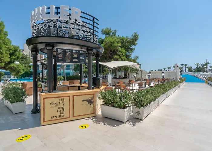 Titanic Deluxe LaraSpa Hotel