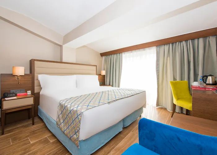 Ramada Plaza Antalya Otel